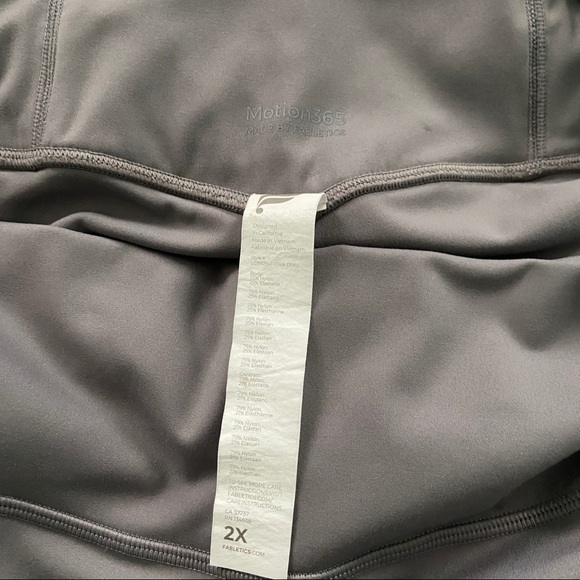 Trinity High-Waisted Pocket Legging (2X) - Picture 7 of 7